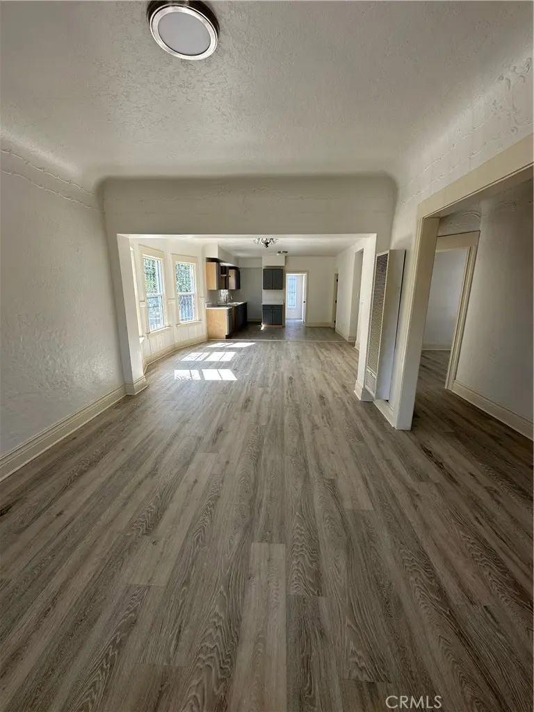153 W 46th, Los Angeles, CA — listing photo 1