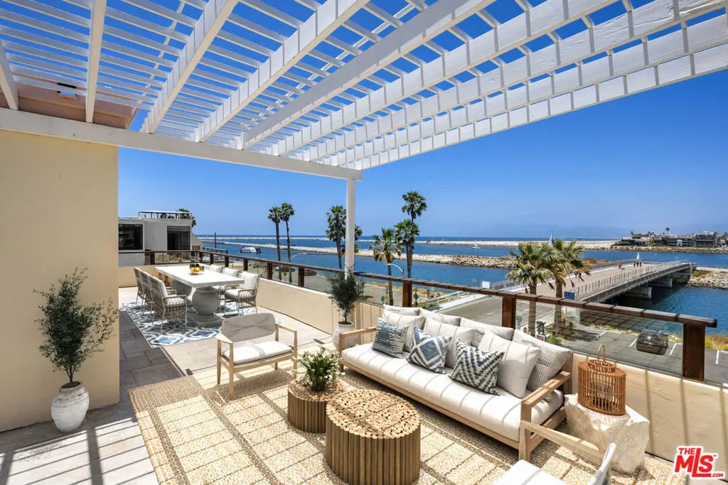6206 Pacific Avenue 2, Playa Del Rey, CA — listing photo 1