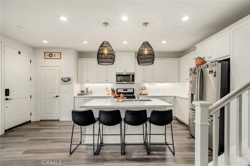 3880 S Oasis Paseo 21, Ontario, CA — listing photo 1