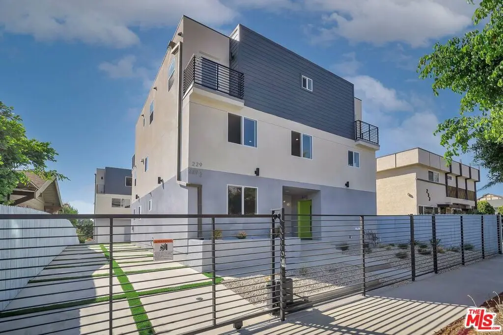227 N Park View Street, Los Angeles, CA — listing photo 1