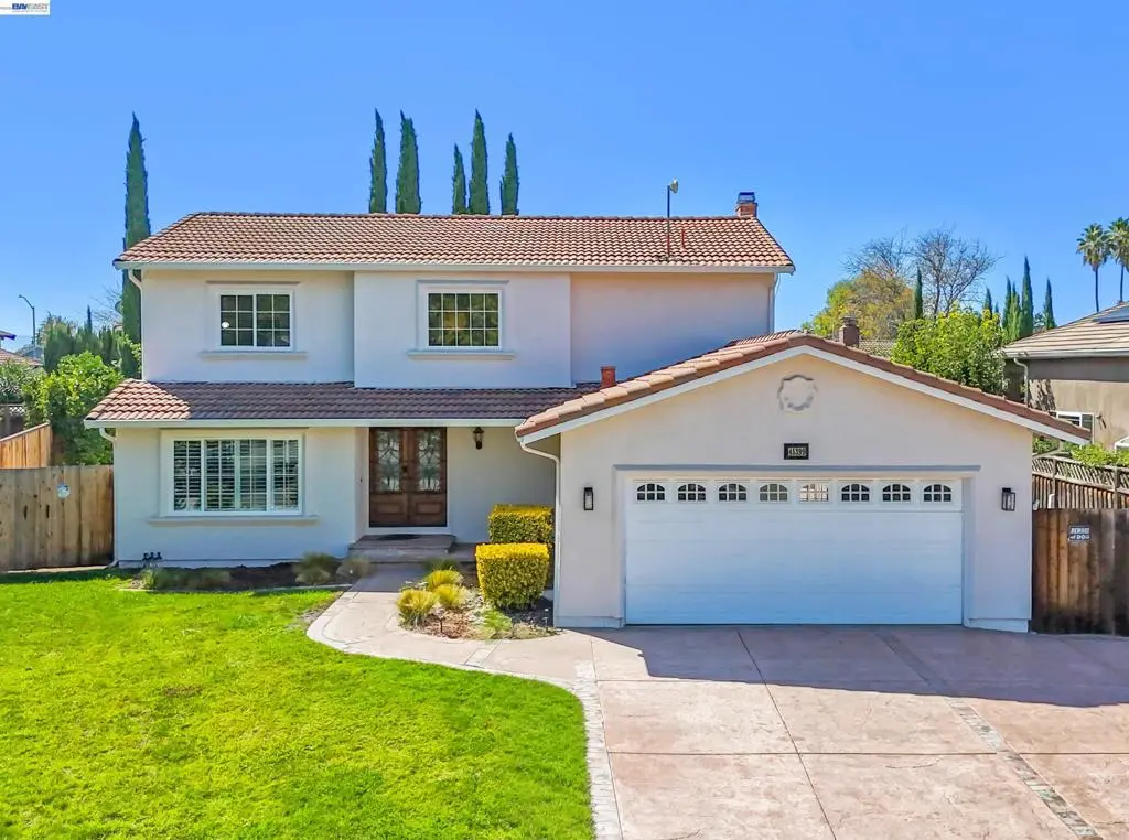 Single Family Residence for sale at 45399 Little Foot Pl, Fremont, CA featuring 4 beds and 3 baths