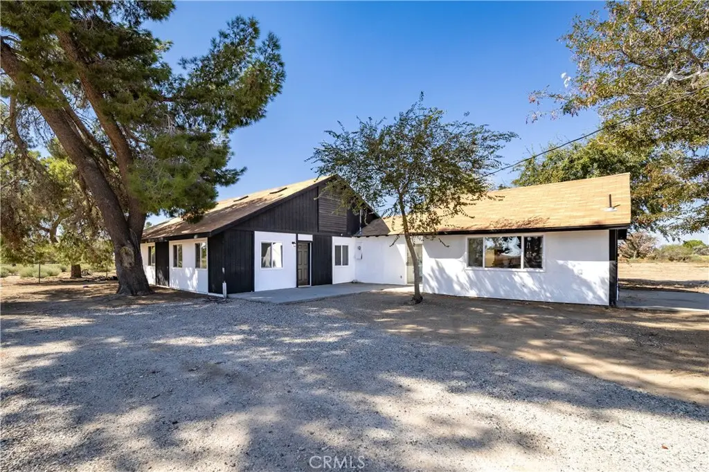 48321 91st W, Lancaster, CA — listing photo 1