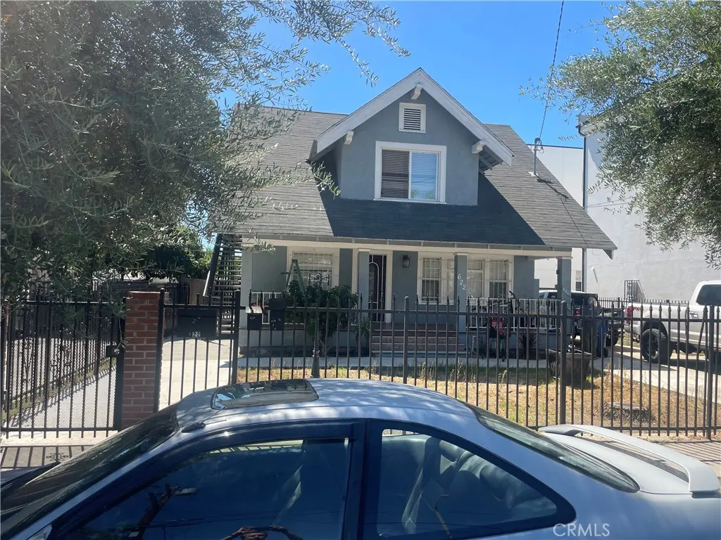 620 E 28th Street, Los Angeles, CA — listing photo 1