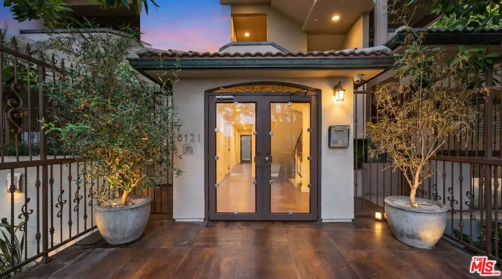 Condominium for sale at 8121 Norton Avenue 201, Los Angeles, CA featuring 2 beds and 3 baths