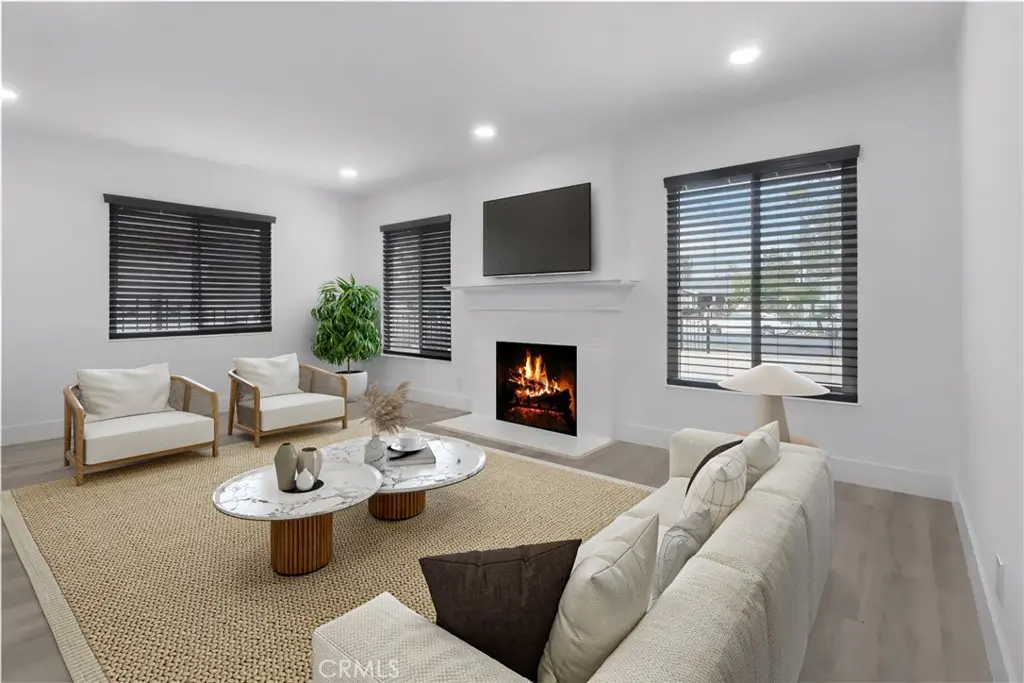 2041 S Pacific, Santa Ana, CA — listing photo 1