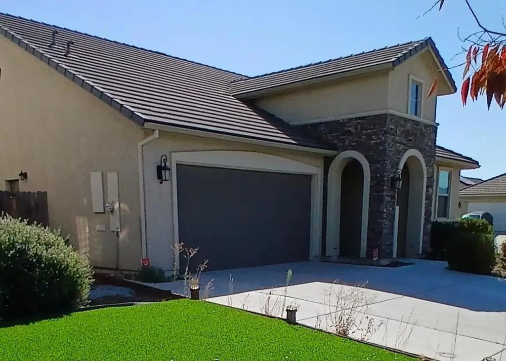 Single Family Residence for sale at 1667 Santana Ranch Drive, Hollister, CA featuring 3 beds and 2 baths