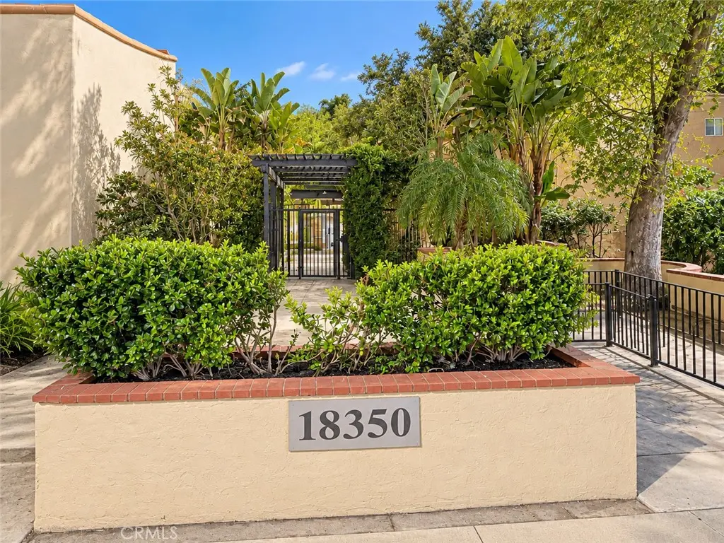 18350 Hatteras Street 233, Tarzana, CA — listing photo 1