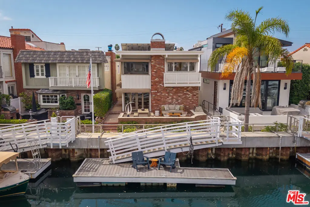 104 Rivo Alto Canal, Long Beach, CA — listing photo 1
