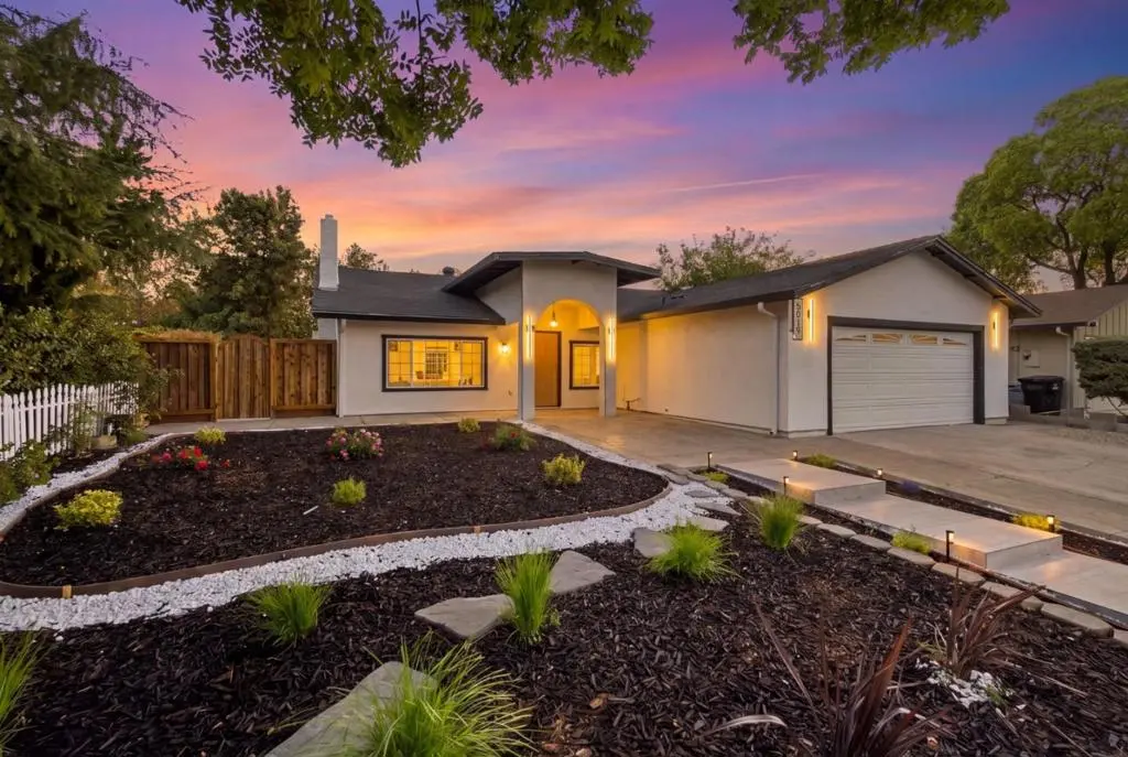 Single Family Residence for sale at 5019 Avenida De Lago, Santa Clara, CA featuring 4 beds and 2 baths