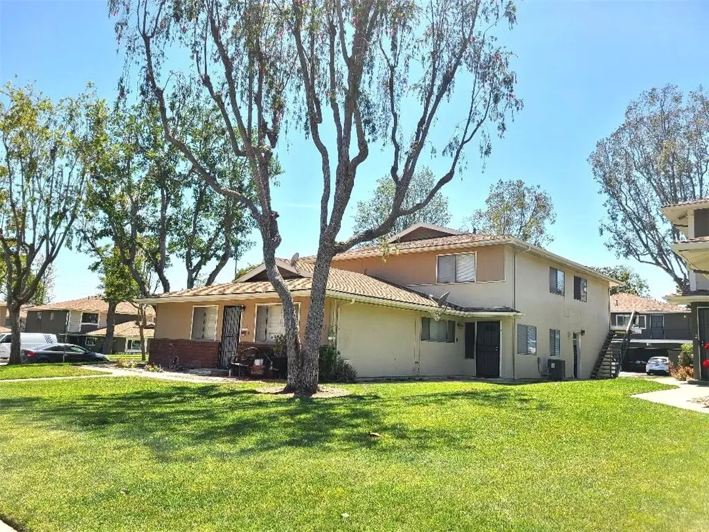 139 Sinclair Avenue 2, Upland, CA — listing photo 1