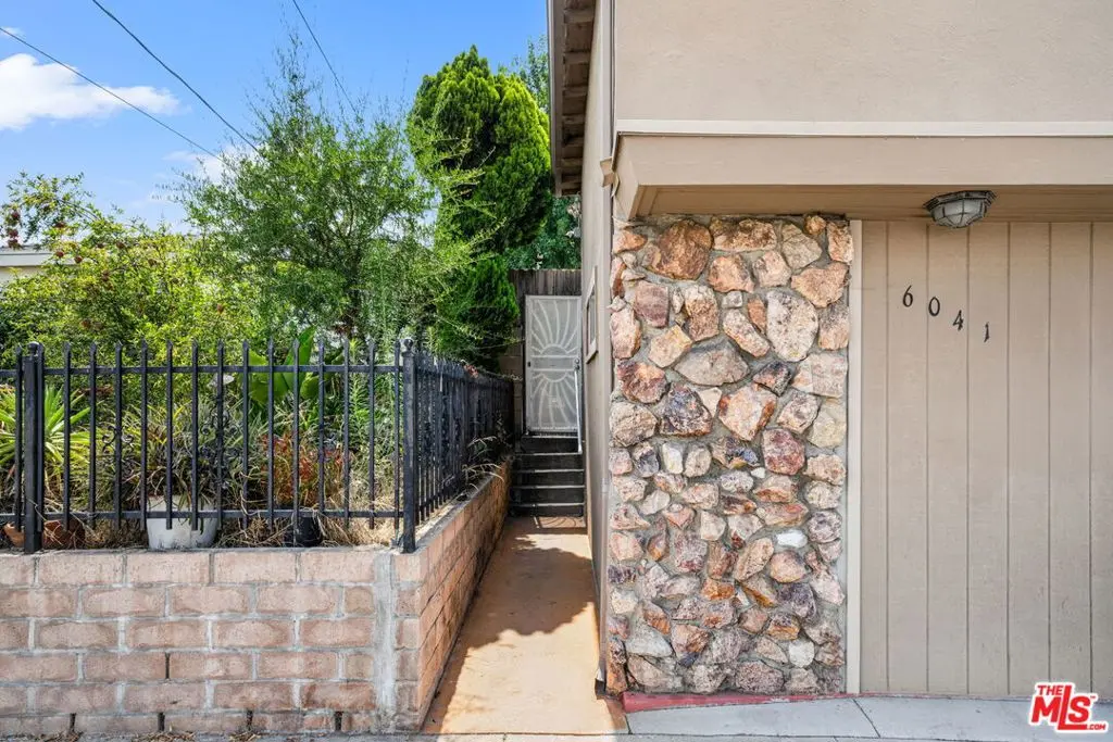 6041 Cleon Avenue, North Hollywood, CA — listing photo 1