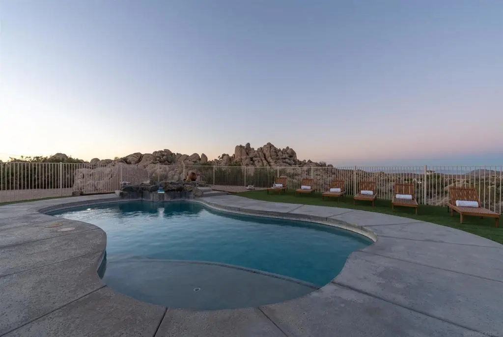 57388 Manzanita, Yucca Valley, CA — listing photo 1