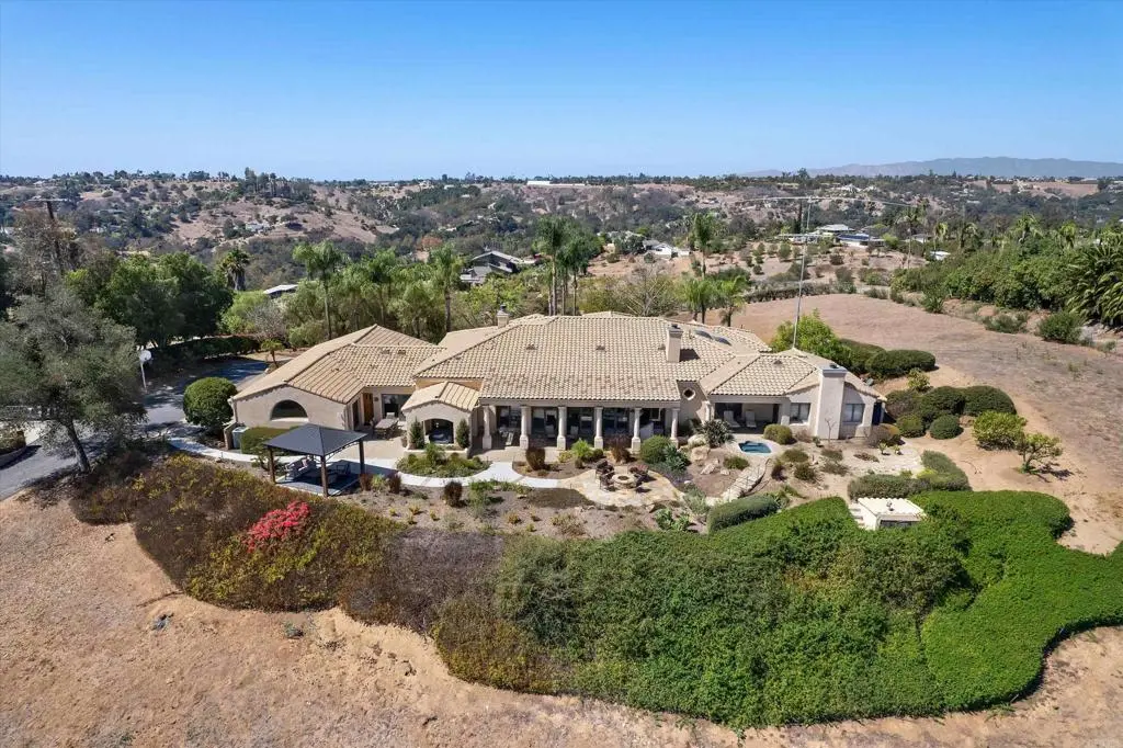 2258 GIRD RD, Fallbrook, CA — listing photo 1