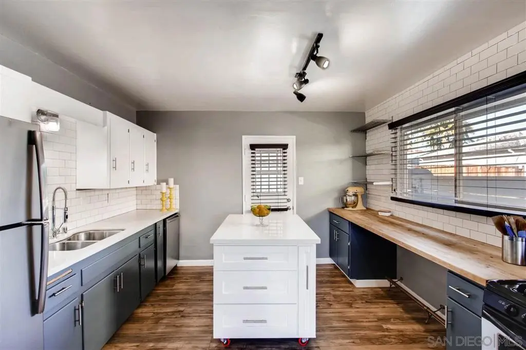 Single Family Residence for rent at 4458 Copeland Ave, San Diego, CA featuring 2 beds and 1 bath