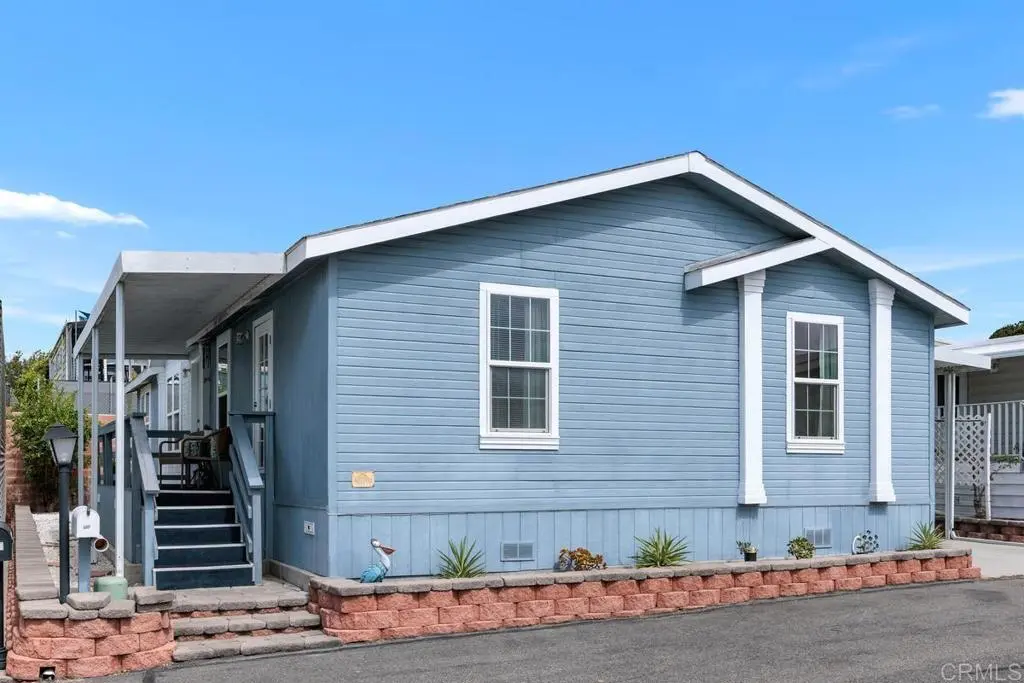 120 Brookside Lane, Oceanside, CA — listing photo 1