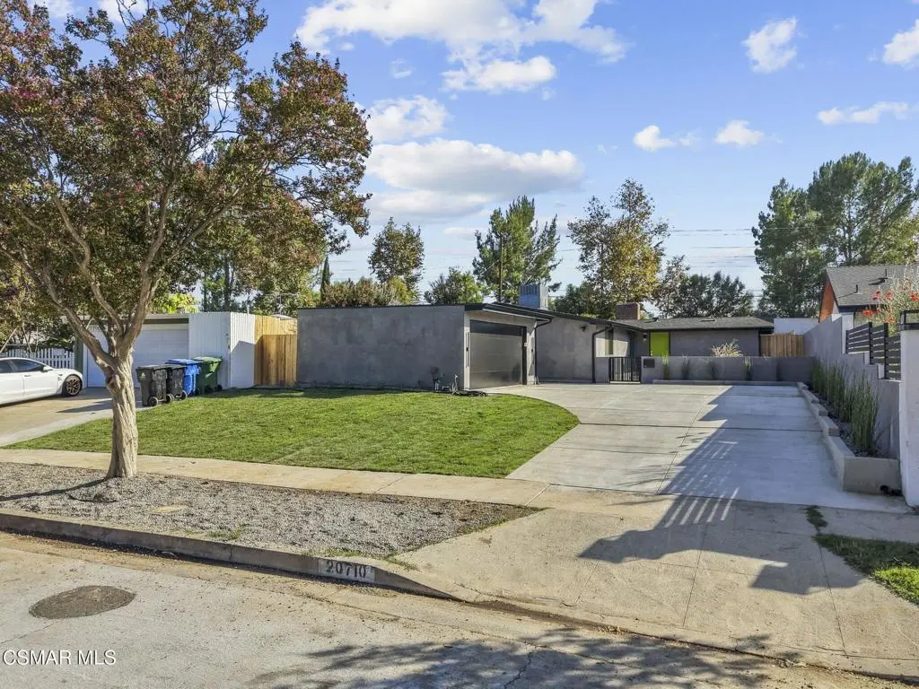 20710 Haynes Street, Winnetka, CA — listing photo 1