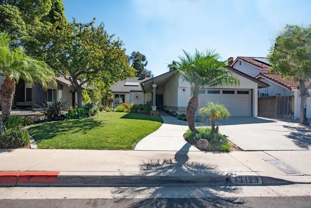 Single Family Residence for rent at 13123 Old West Ave, San Diego, CA featuring 3 beds and 2 baths
