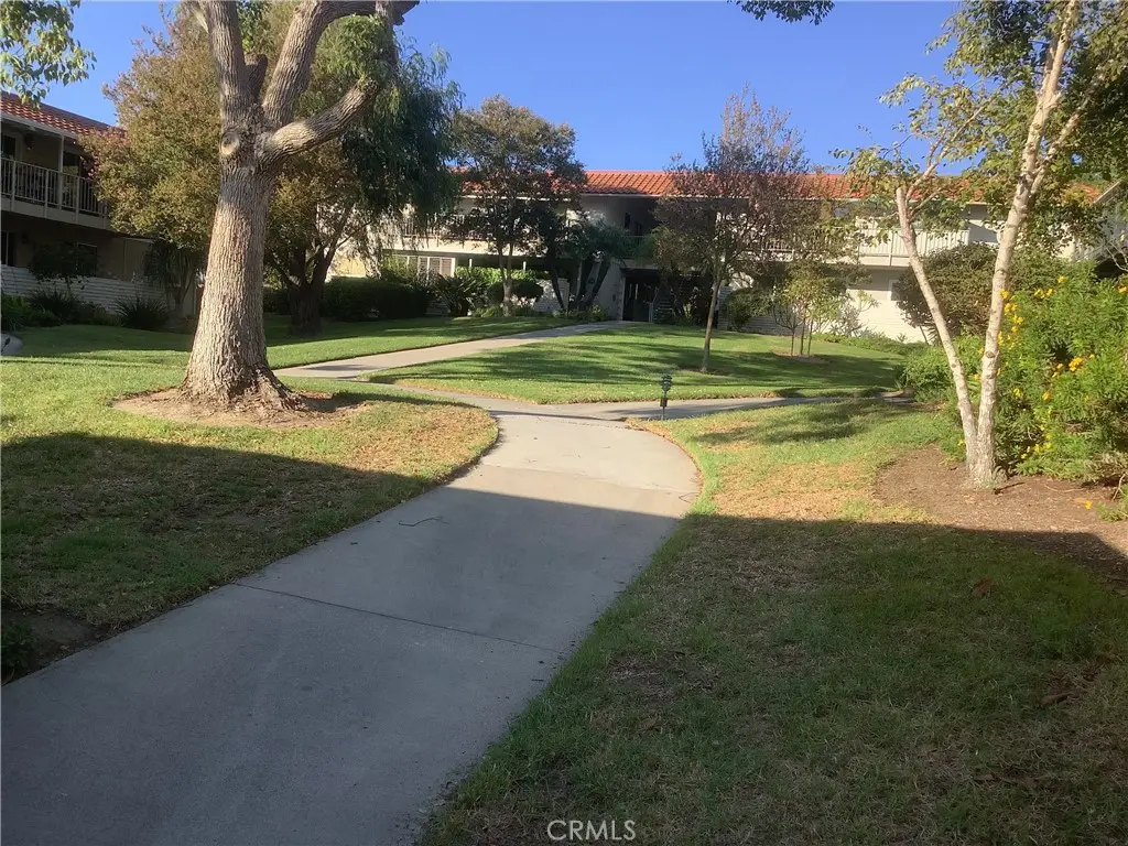 828 Via Alhambra D, Laguna Woods, CA — listing photo 1