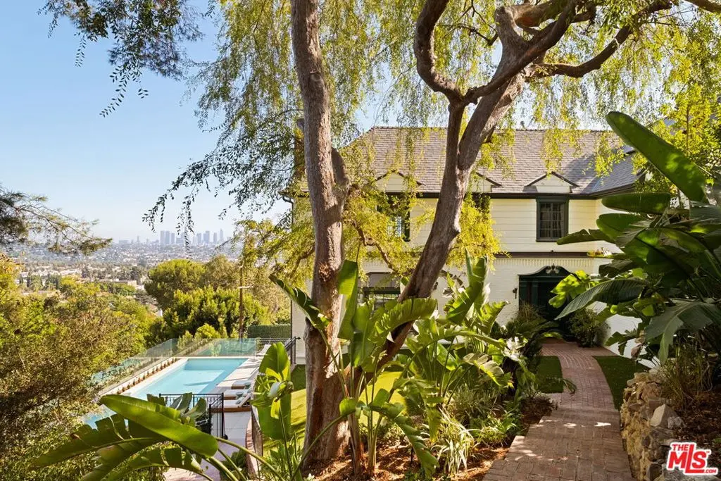 Single Family Residence for rent at 4818 Bonvue Avenue, Los Angeles, CA featuring 5 beds and 4 baths