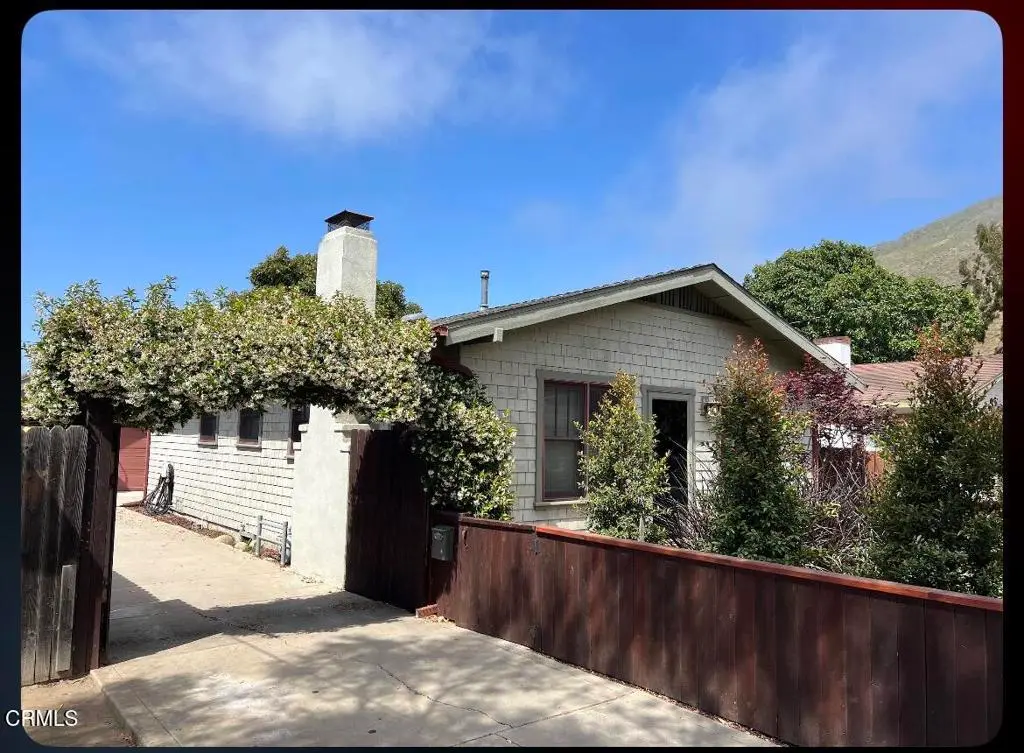 101 E Warner Street, Ventura, CA — listing photo 1