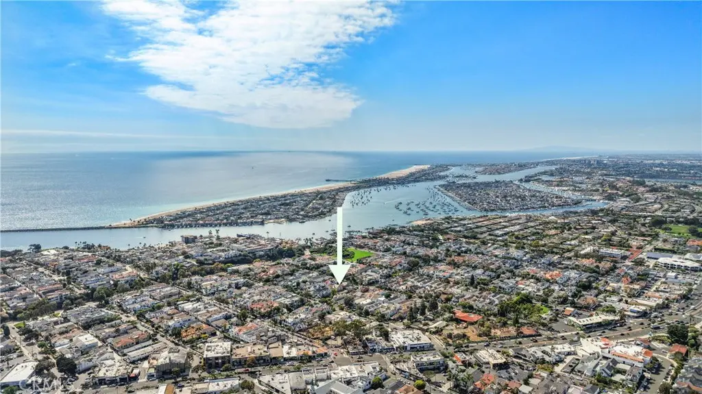 438.5 Dahlia, Corona Del Mar, CA — listing photo 1