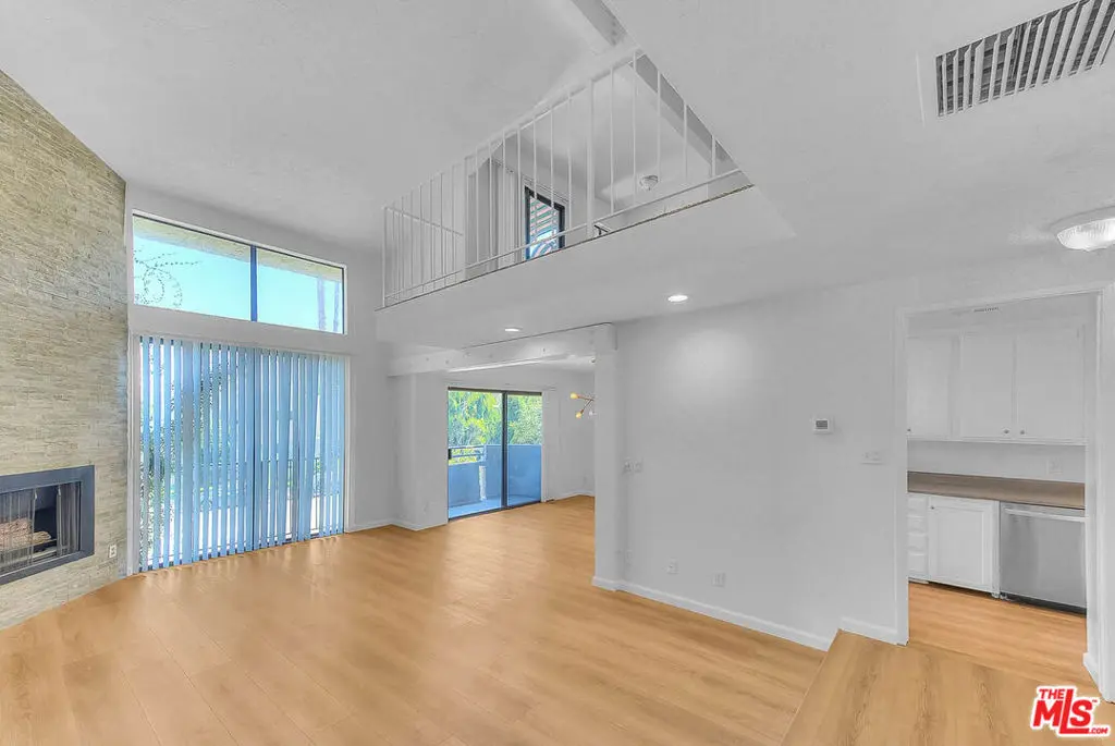 4311 Colfax Avenue 215, Studio City, CA — listing photo 1