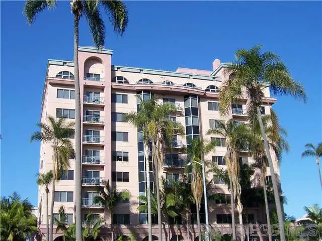 Single Family Residence for rent at 3060 6th Avenue 17, San Diego, CA featuring 2 beds and 2 baths