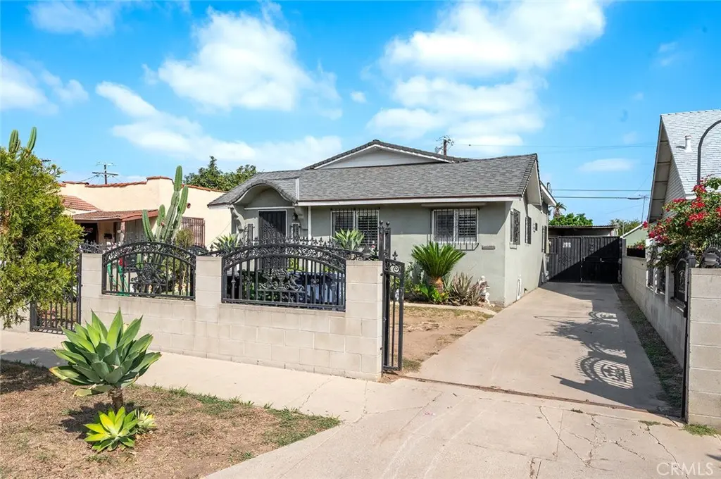 827 W 104th Place, Los Angeles, CA — listing photo 1