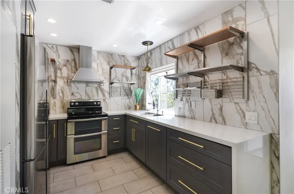 18 Corniche Dr H, Dana Point, CA — listing photo 1