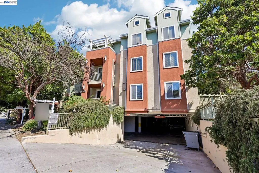 2330 University Ave 120, East Palo Alto, CA — listing photo 1