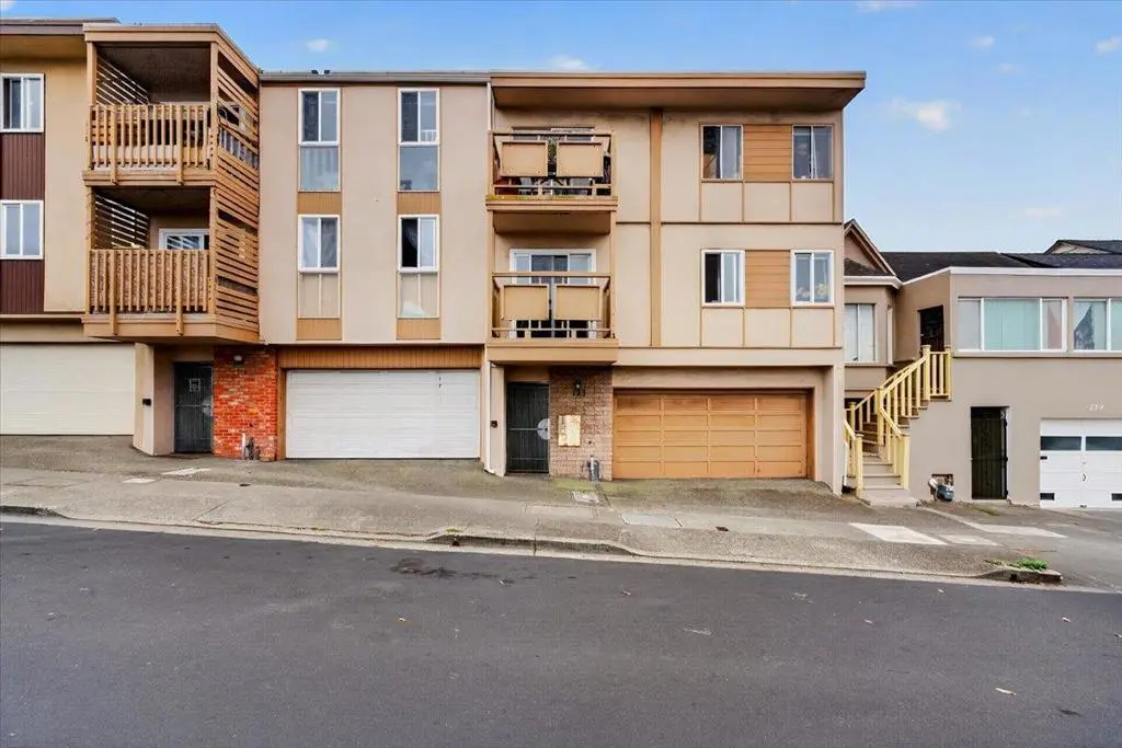 Quadruplex for sale at 123 Knowles Avenue, Daly City, CA