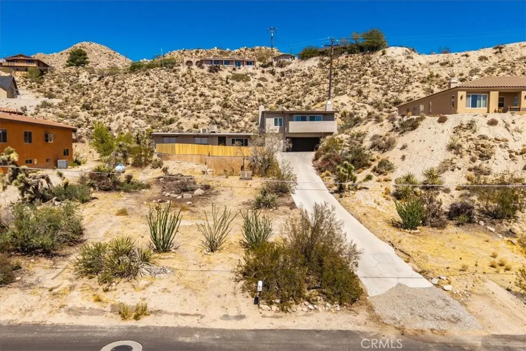 57460 Airway Avenue, Yucca Valley, CA — listing photo 1
