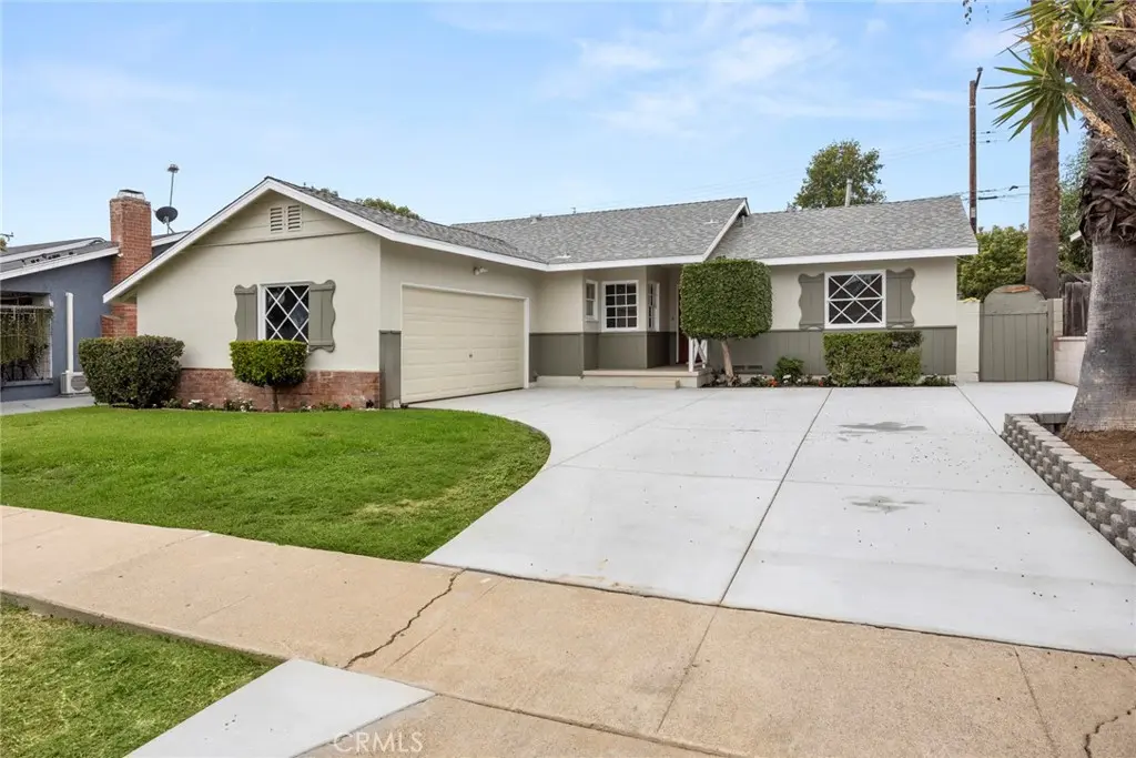 401 N Colfax, La Habra, CA — listing photo 1