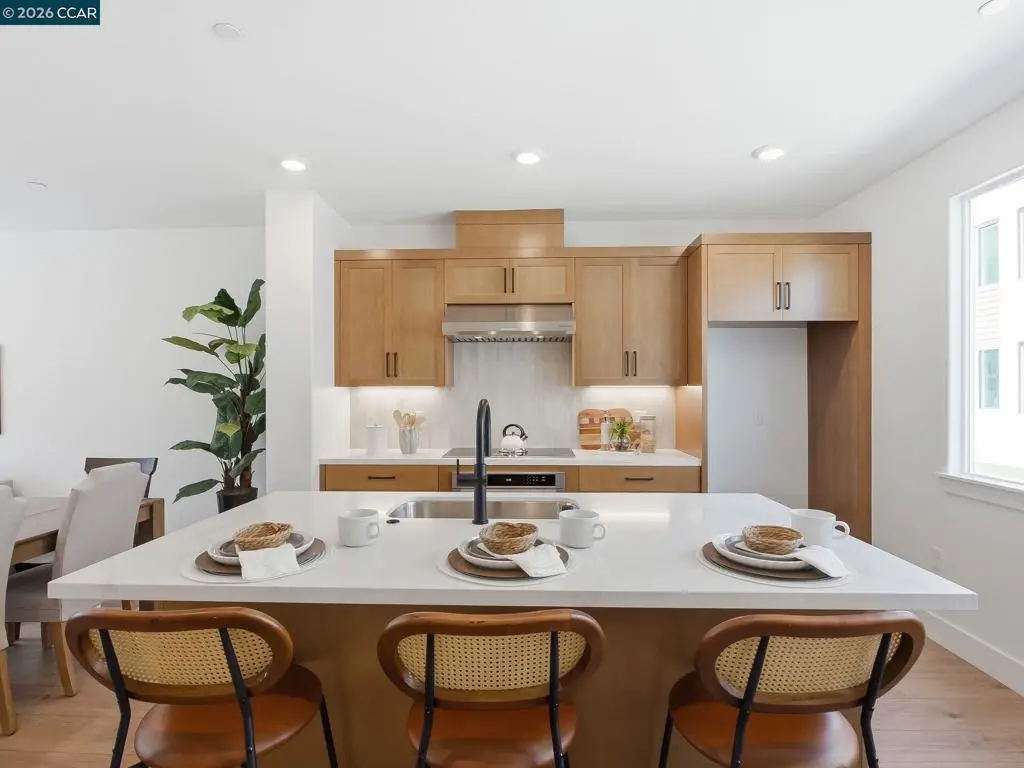 3089 El Camino Real 4, Santa Clara, CA — listing photo 1