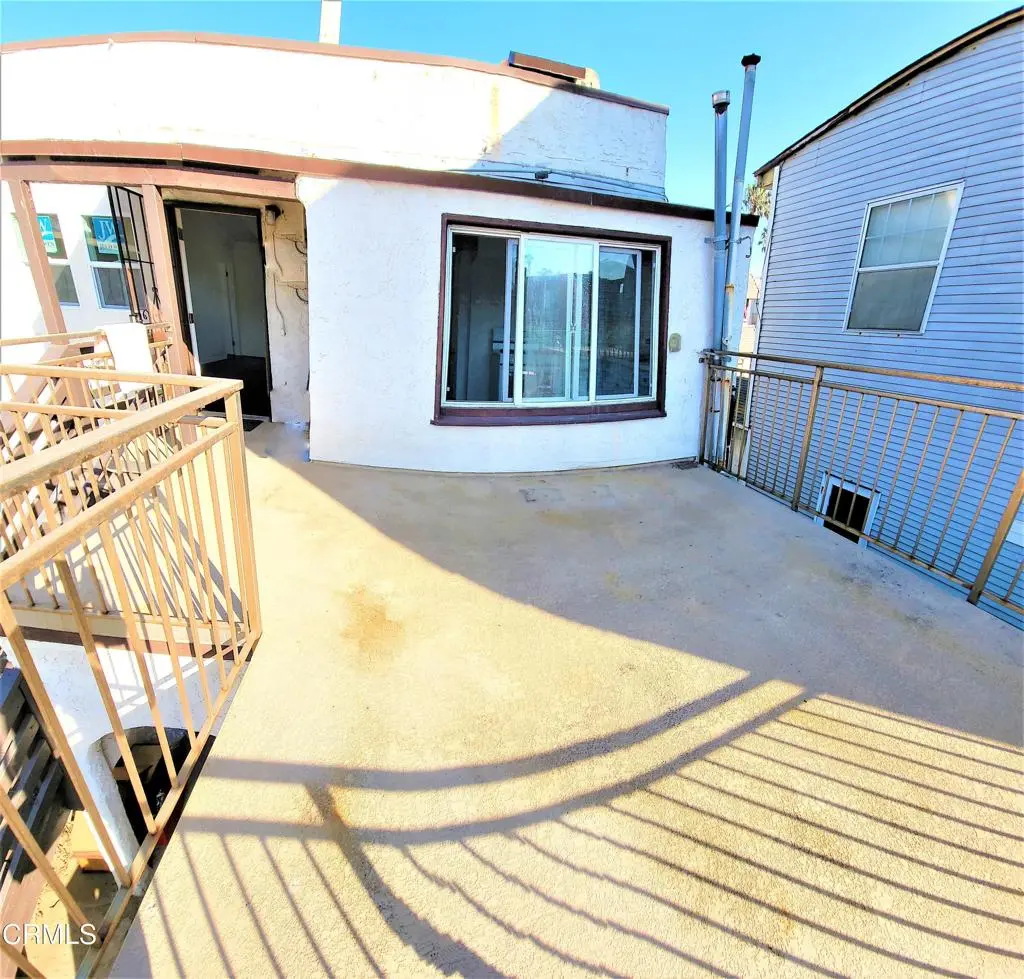 1132 Hingham Lane B, Ventura, CA — listing photo 1