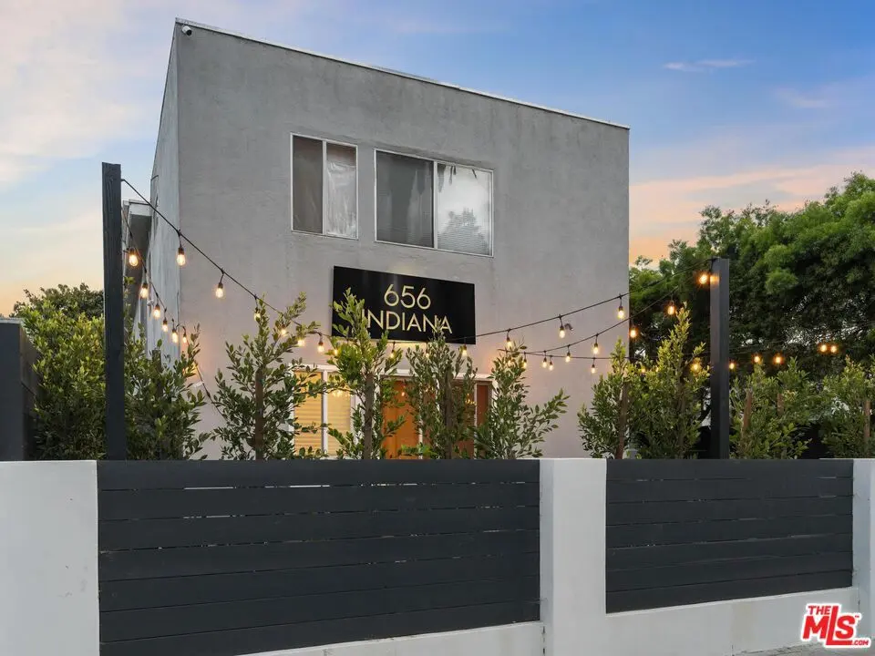 656 Indiana Avenue 3, Venice, CA — listing photo 1