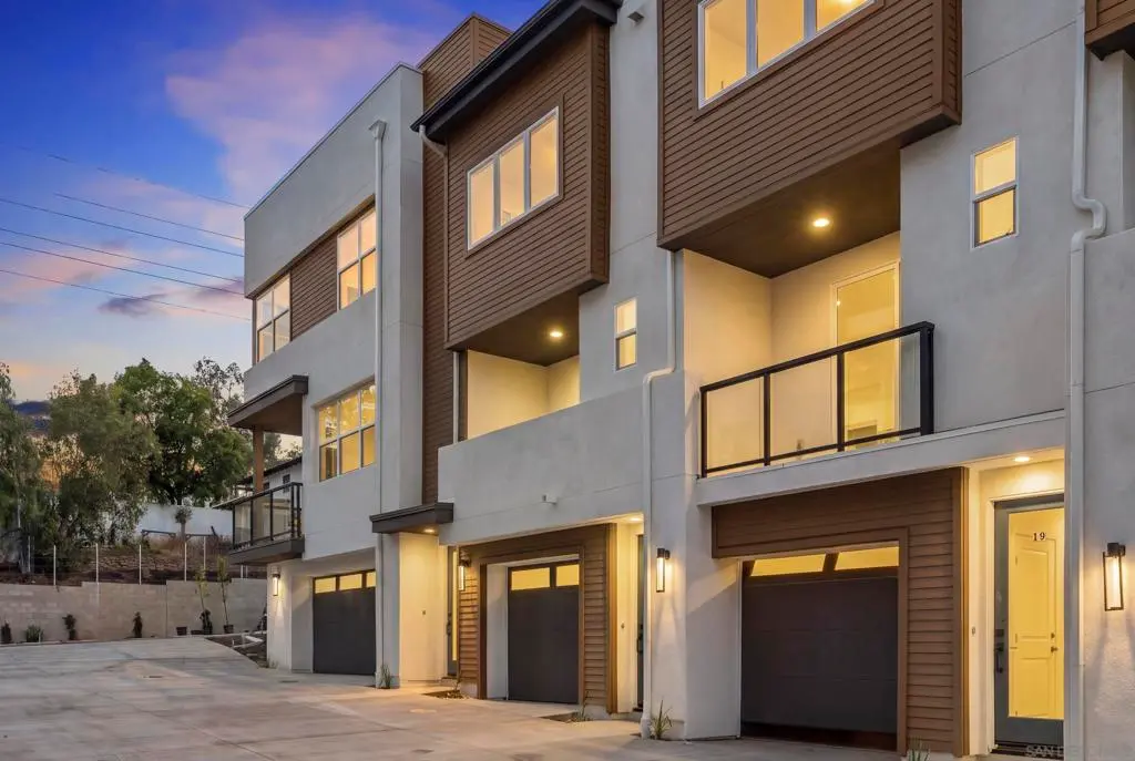 1001 32nd St 3, San Diego, CA — listing photo 1
