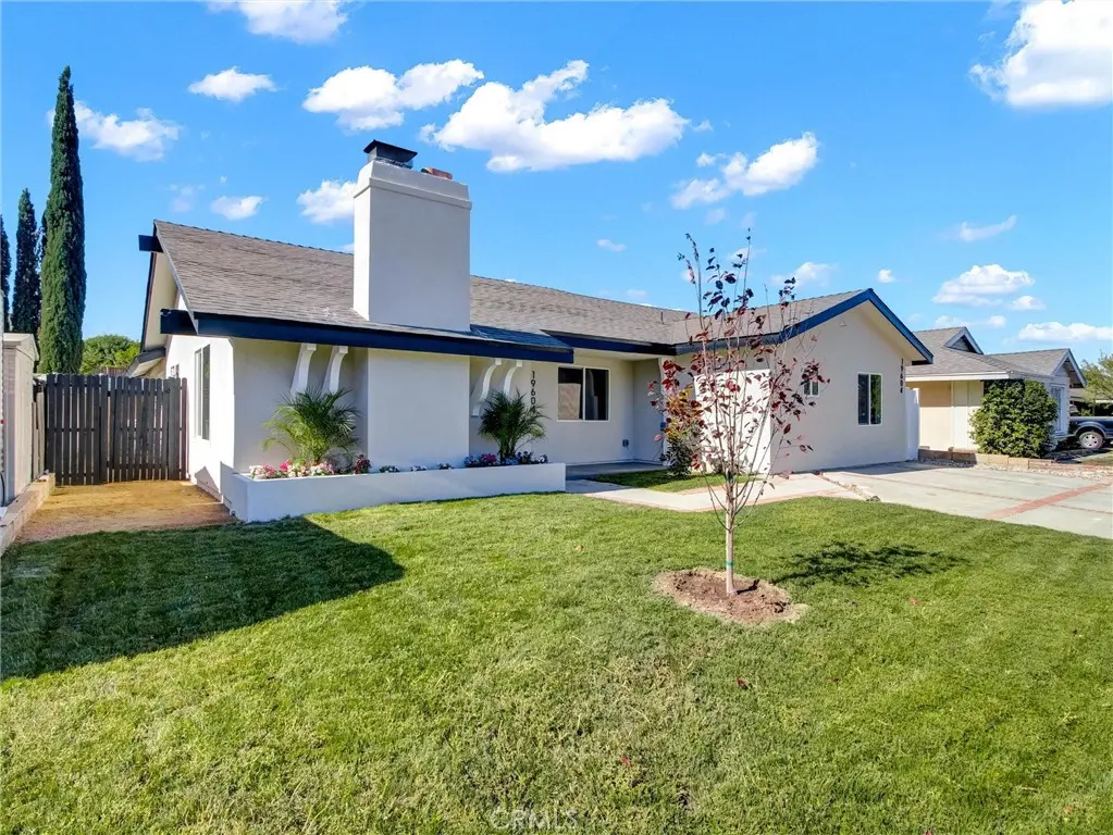 19604 Delight Street, Canyon Country, CA — listing photo 1