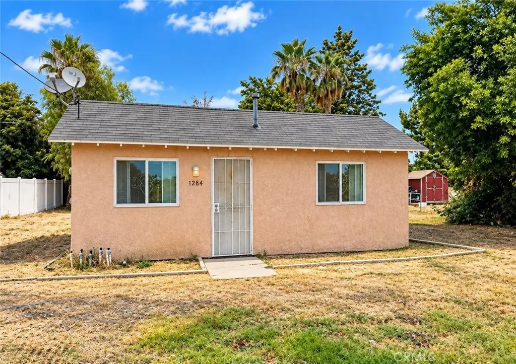 1284 E Laurelwood, San Bernardino, CA — listing photo 1