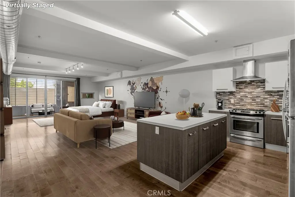 433 Pine Avenue 100, Long Beach, CA — listing photo 1