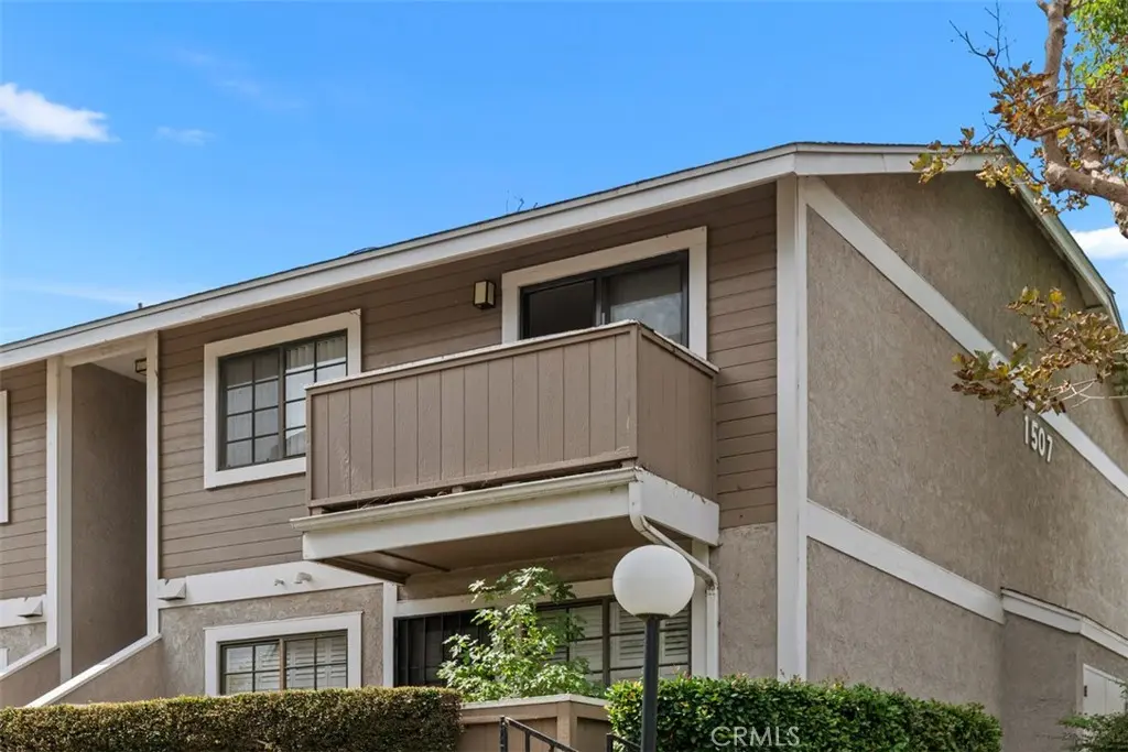 1507 S Raitt, Santa Ana, CA — listing photo 1