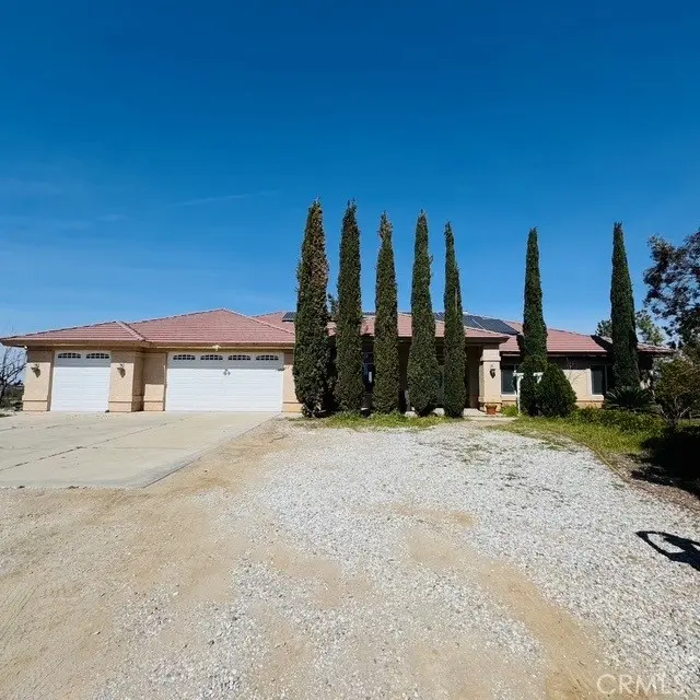 7438 Woodcliff, Phelan, CA — listing photo 1