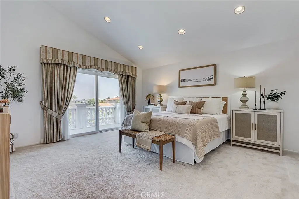 Single Family Residence for sale at 1701 Gates, Manhattan Beach, CA featuring 4 beds and 3 baths