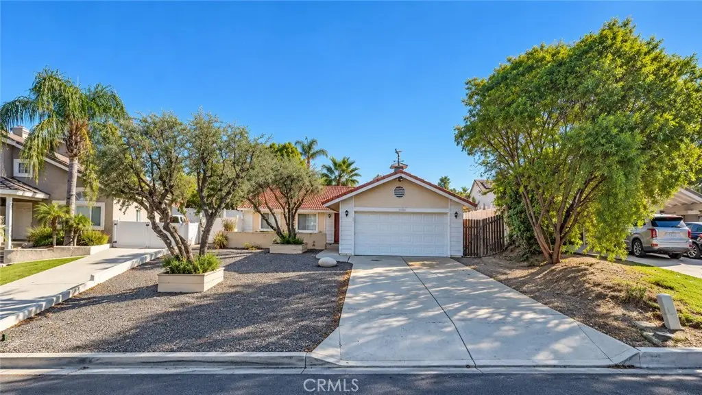 23040 Pheasant Drive, Canyon Lake, CA — listing photo 1