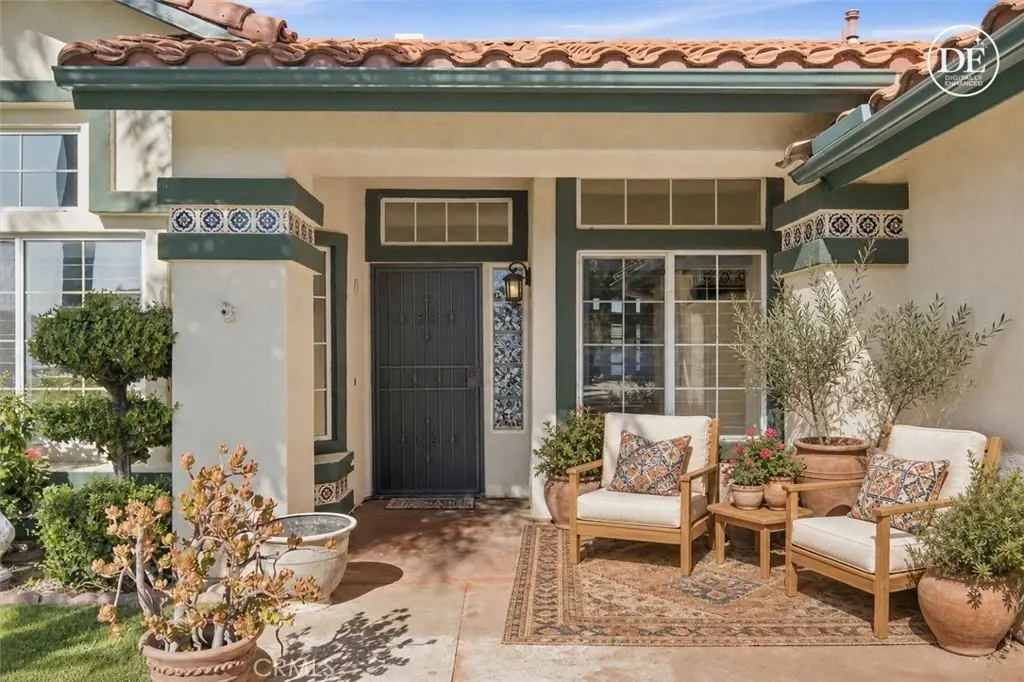1806 Seven Hills Drive, Hemet, CA — listing photo 1