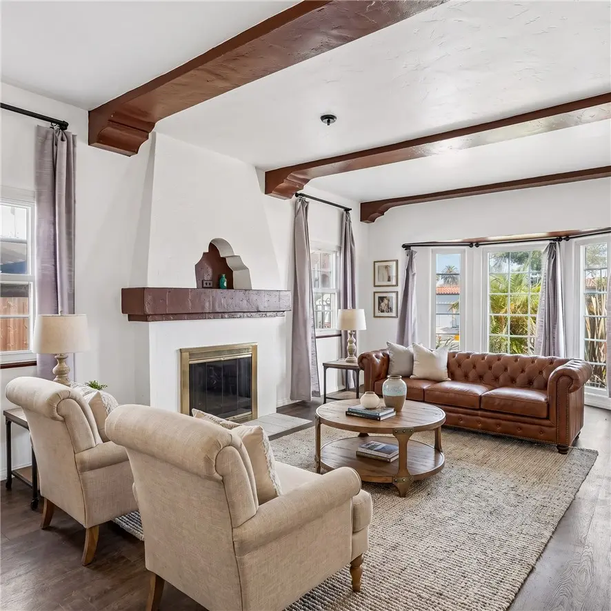 8319 S Van Ness Avenue, Inglewood, CA — listing photo 1