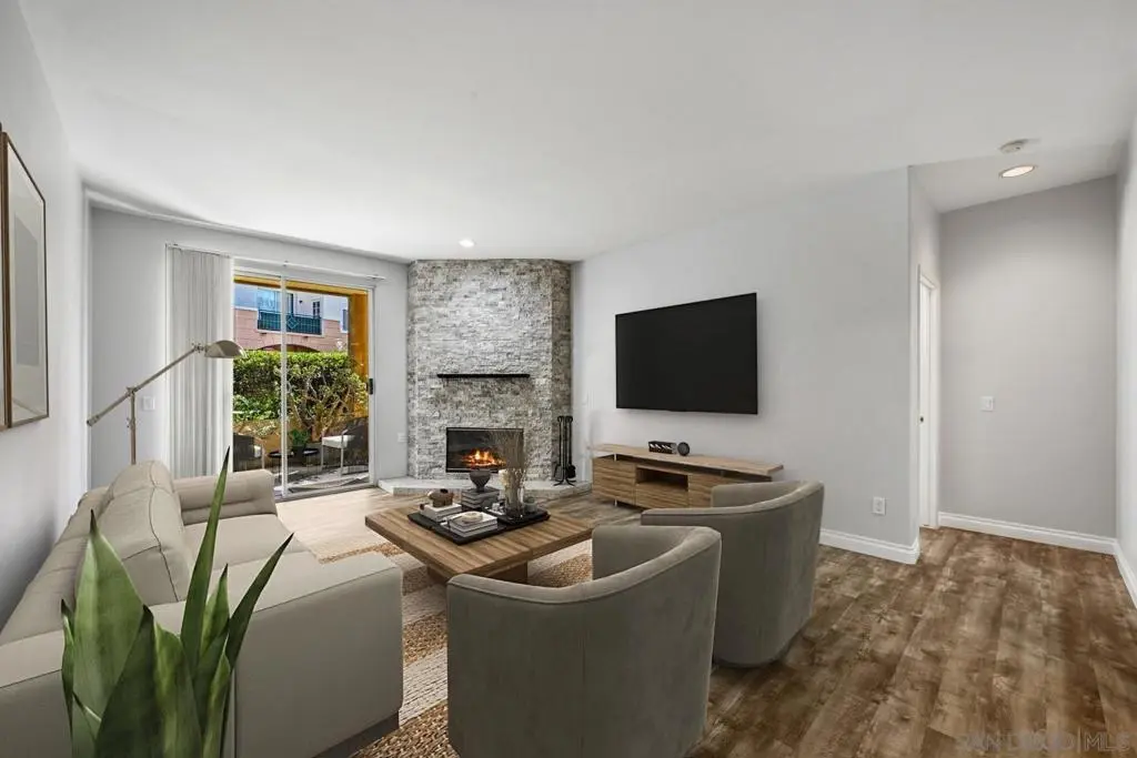 580 Camino De La Reina 120, San Diego, CA — listing photo 1