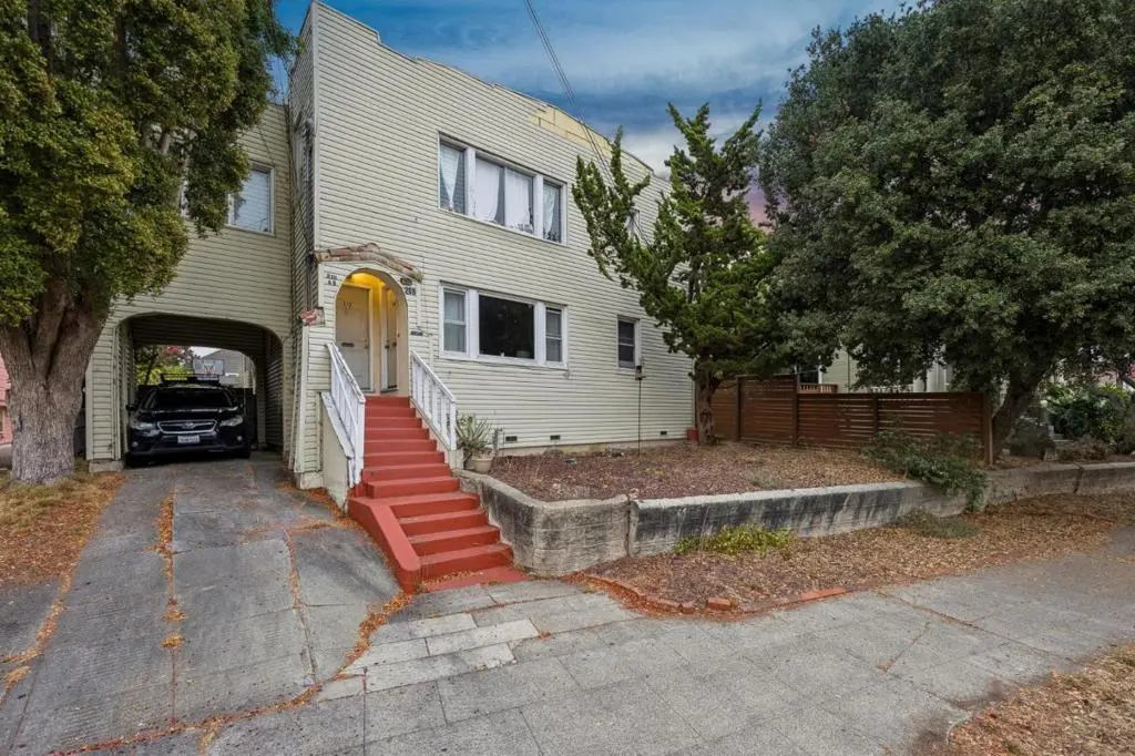 Triplex for sale at 208 Ridgeway Avenue, Oakland, CA