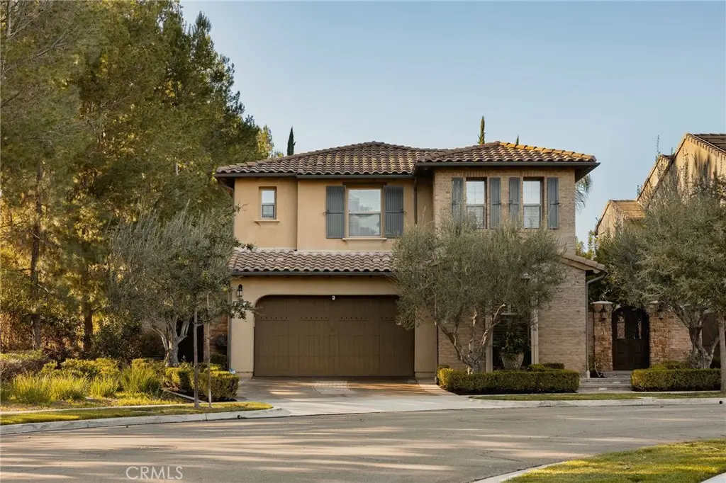 Single Family Residence for rent at 33 Jasper, Irvine, CA featuring 4 beds and 4 baths