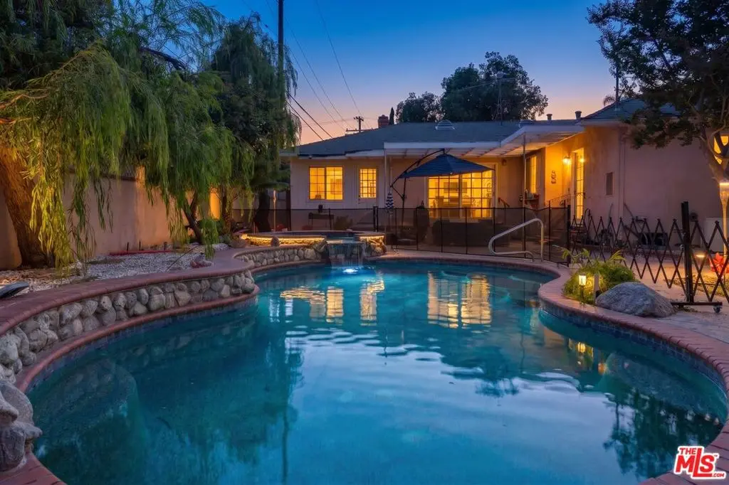 6414 Corbin Avenue, Reseda, CA — listing photo 1